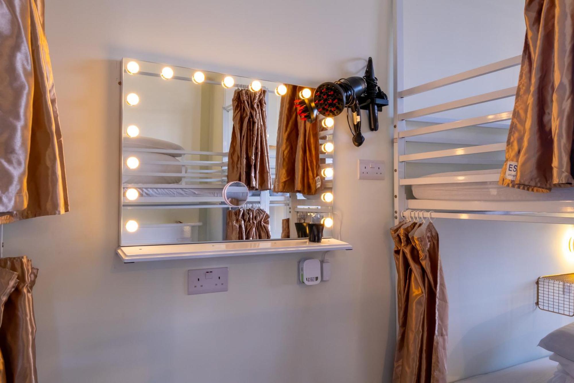 Book A Bed Hostels London Room photo